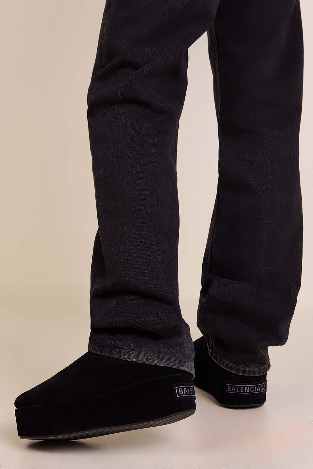 תמונת כל הלוק של נעלי מיולס פלטפורמה